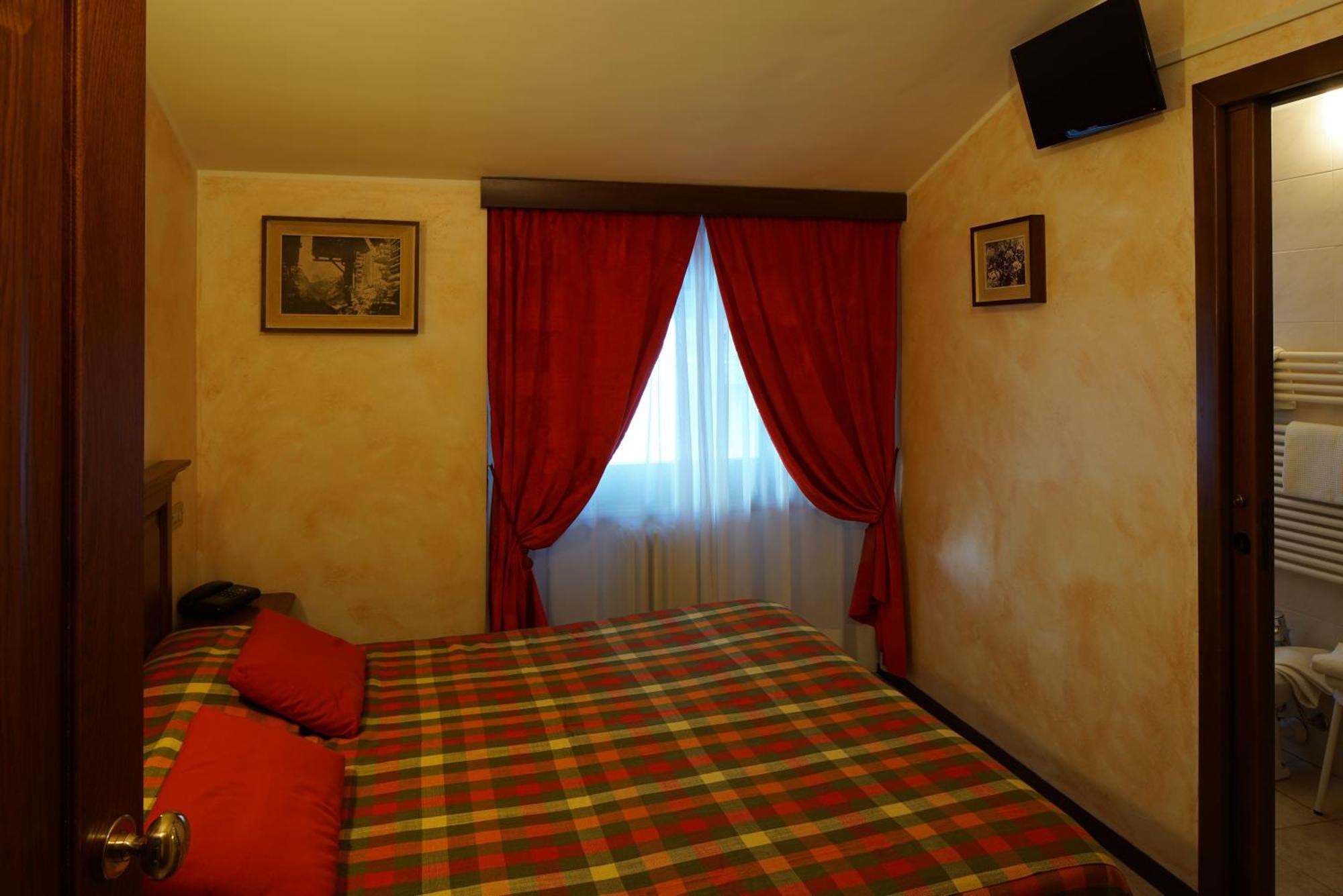 ואלטורננקה Hotel Al Caminetto מראה חיצוני תמונה